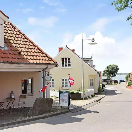 Pet Friendly In With Wifi Løgstrup