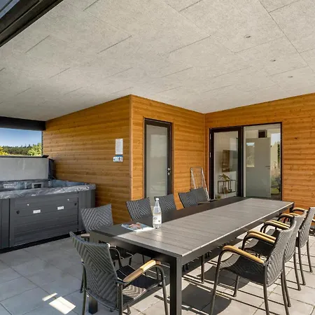 Stunning In With Wifi Holiday home *